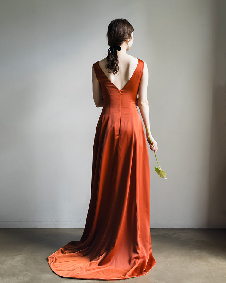 【wd181jx】バックオープンノースリーブドレス Aライン