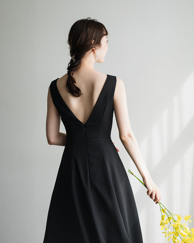 【wd181jx】バックオープンノースリーブドレス Aライン