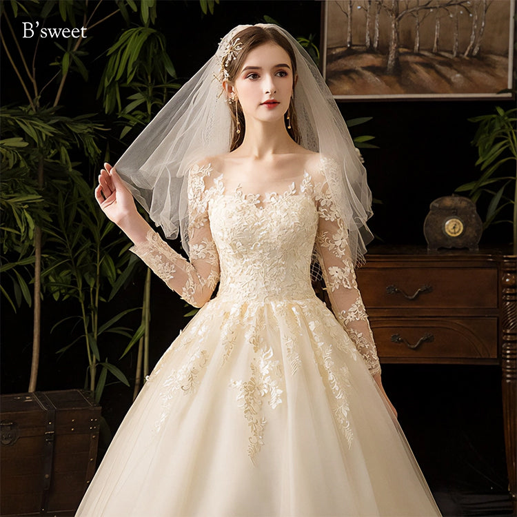 ロングスリーブ刺繍プリンセスドレス プリンセスライン