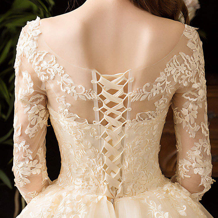 ロングスリーブ刺繍プリンセスドレス プリンセスライン