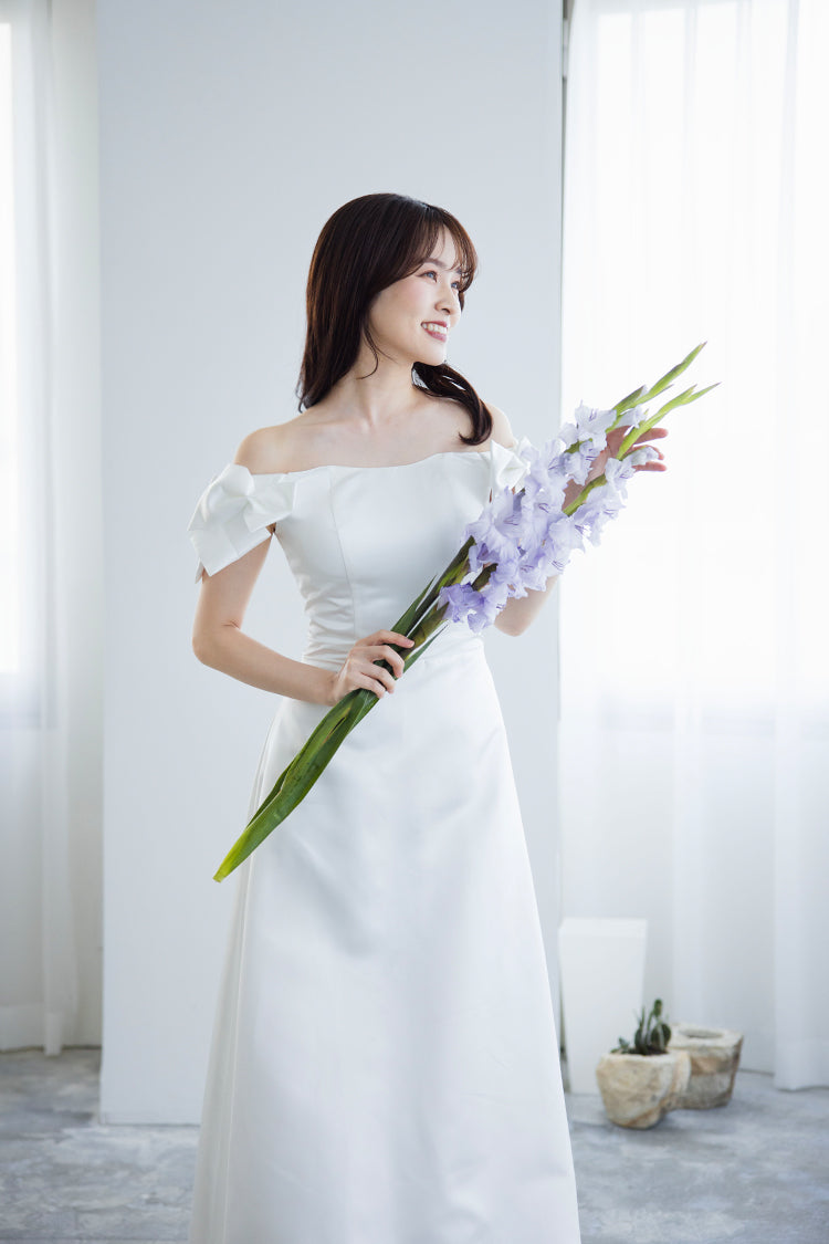 【wd674jx】サテンオフショルリボンドレス Aライン