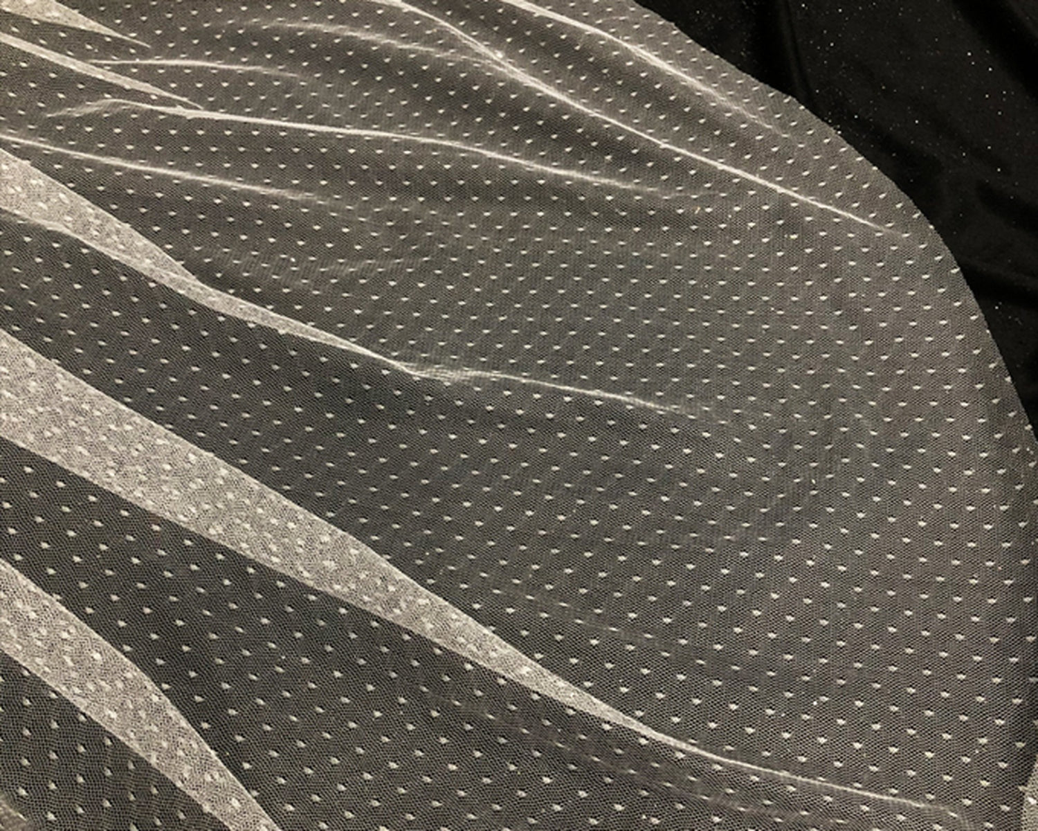 【ts194jd】リボン付きドットロングベール コーム付き【長さ約2.3m・幅約1.7m/】