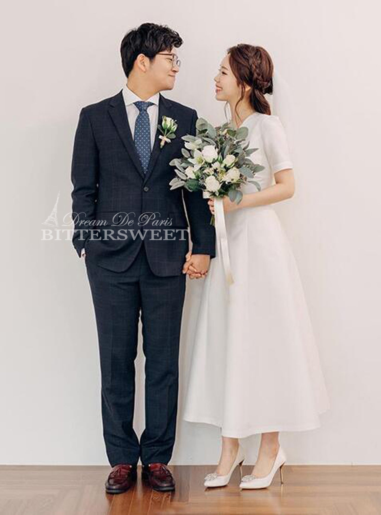 【wd142jx】Vネックミモレ丈ドレス Aライン