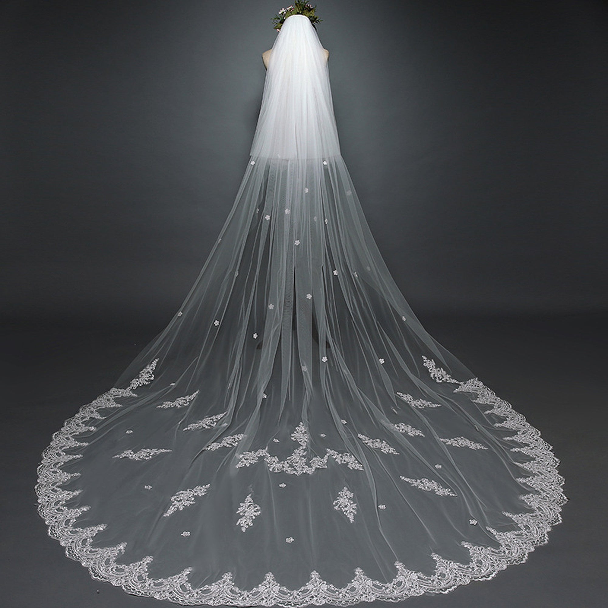 【ts18qq】スモールフラワーロングベール 2カラー コーム付き【長さ:上段80cm/下段300cm・幅:300cm】