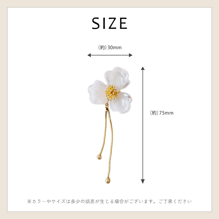 【ac249mo】ホワイトブロッサムピアス