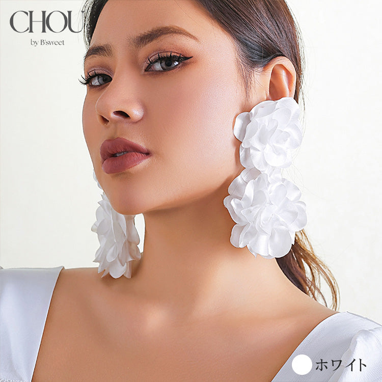ボヘミアンフラワー大ぶりピアス
