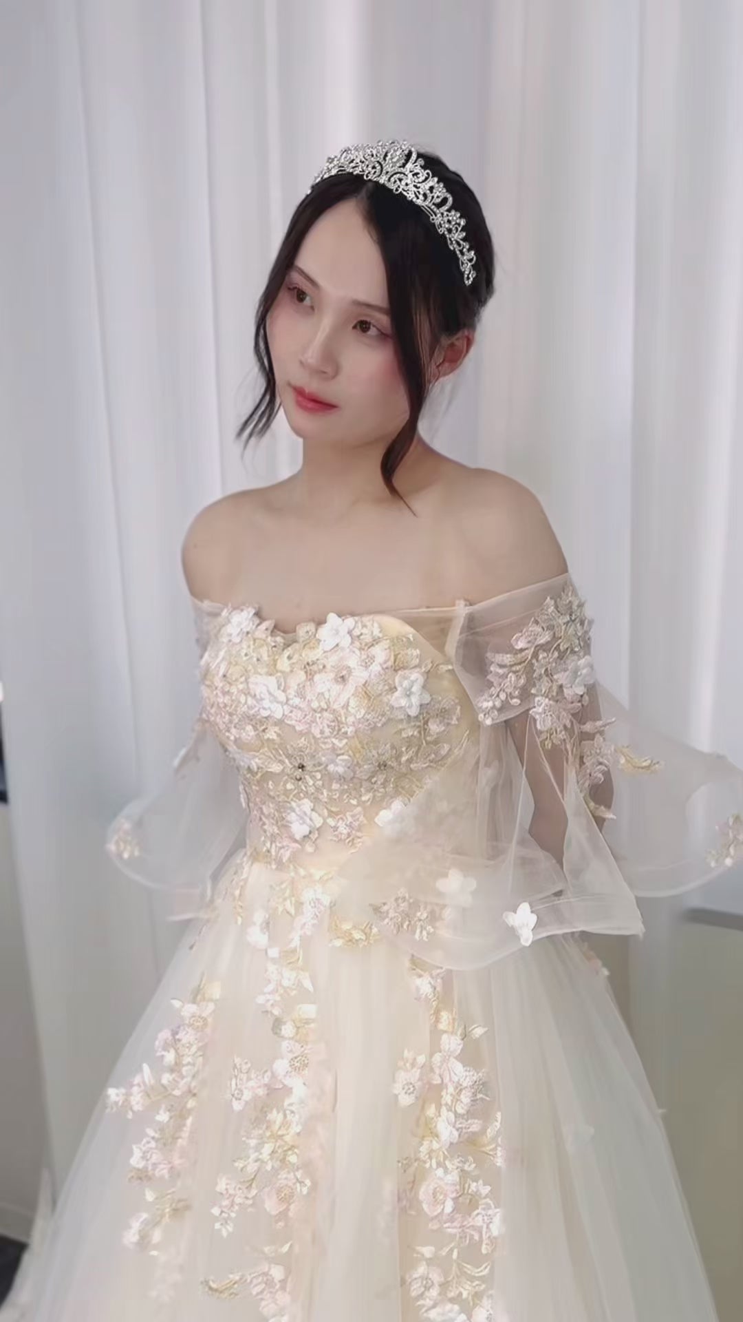【wd69】3Dフラワーフレアスリーブドレス プリンセスライン