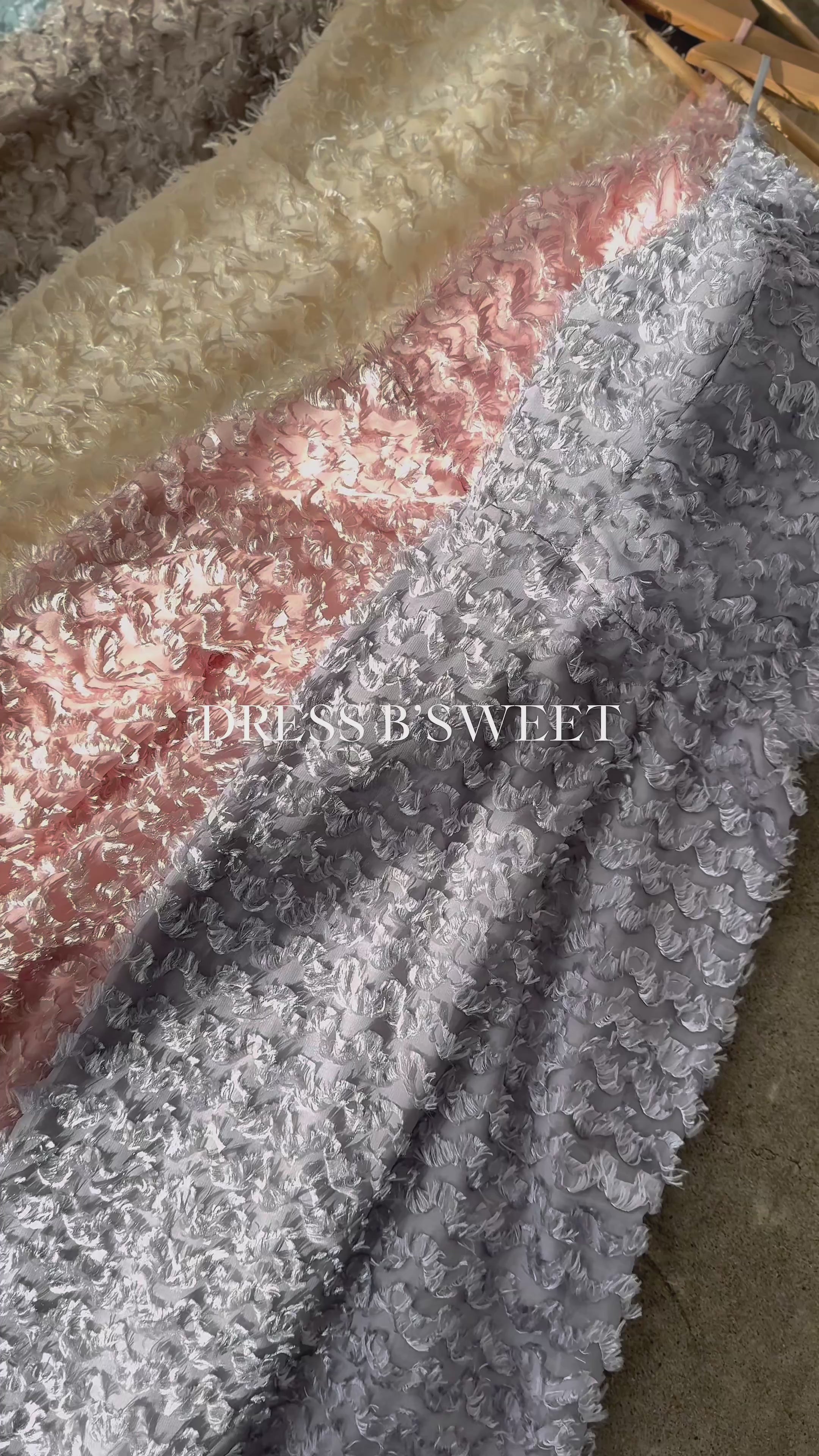 【kd145dr】ウェーブフェザーキャミソールドレス　ソフトマーメイドライン