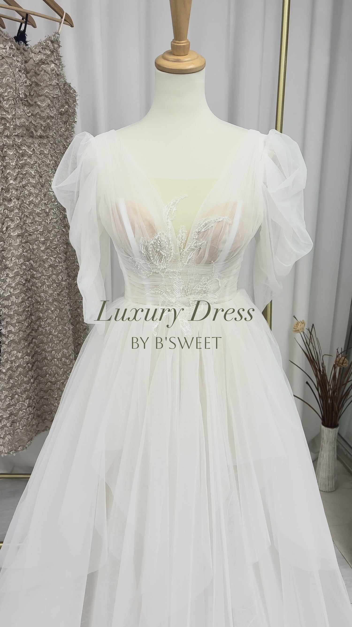 【ur31】センターレースパフスリーブチュールドレス　Aライン