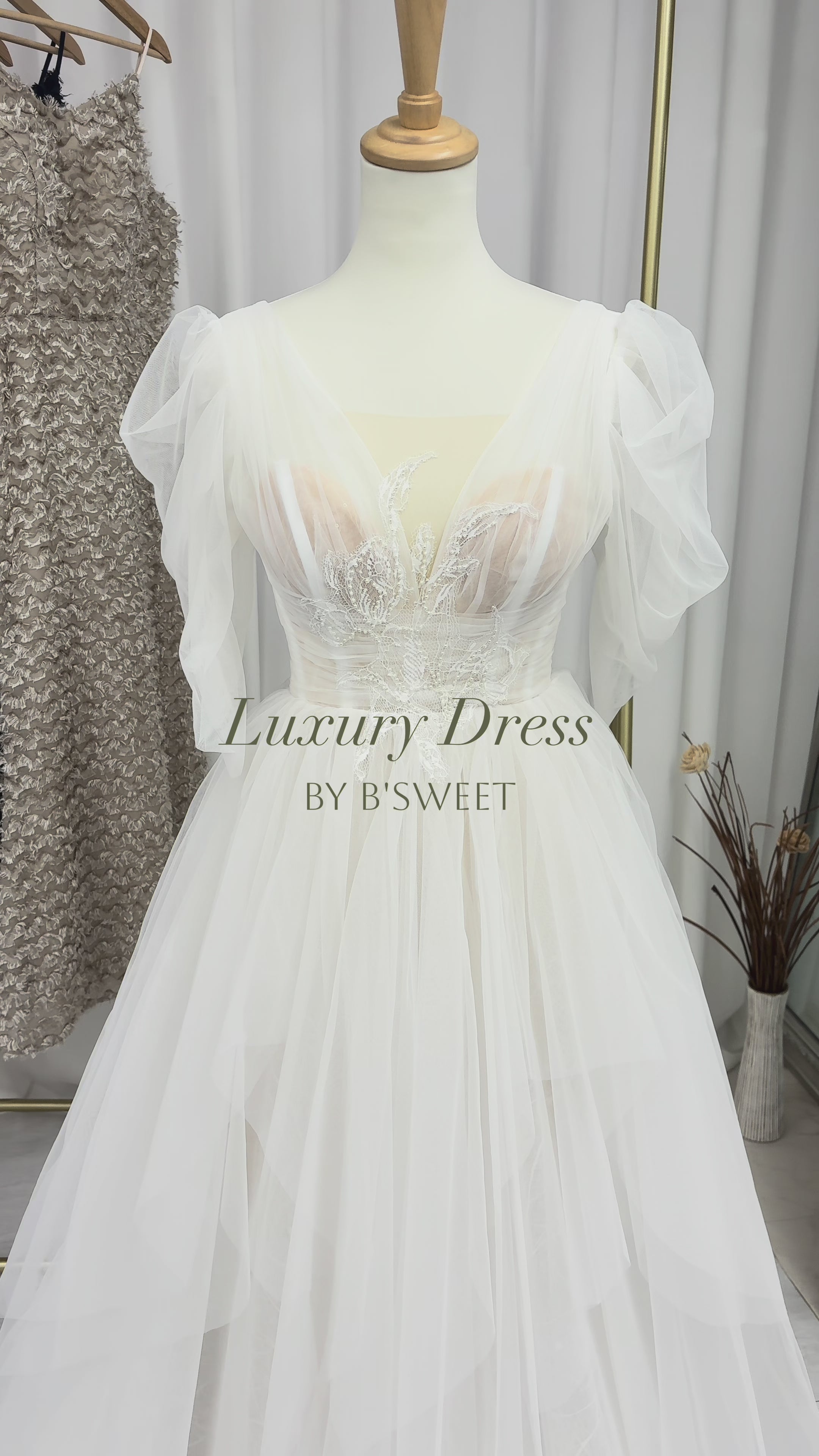 【ur31】センターレースパフスリーブチュールドレス　Aライン