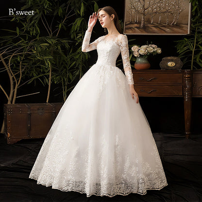 刺繍デザインロングスリープドレス　プリンセスライン