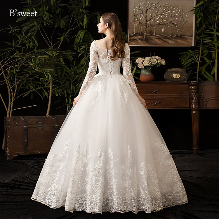 刺繍デザインロングスリープドレス　プリンセスライン