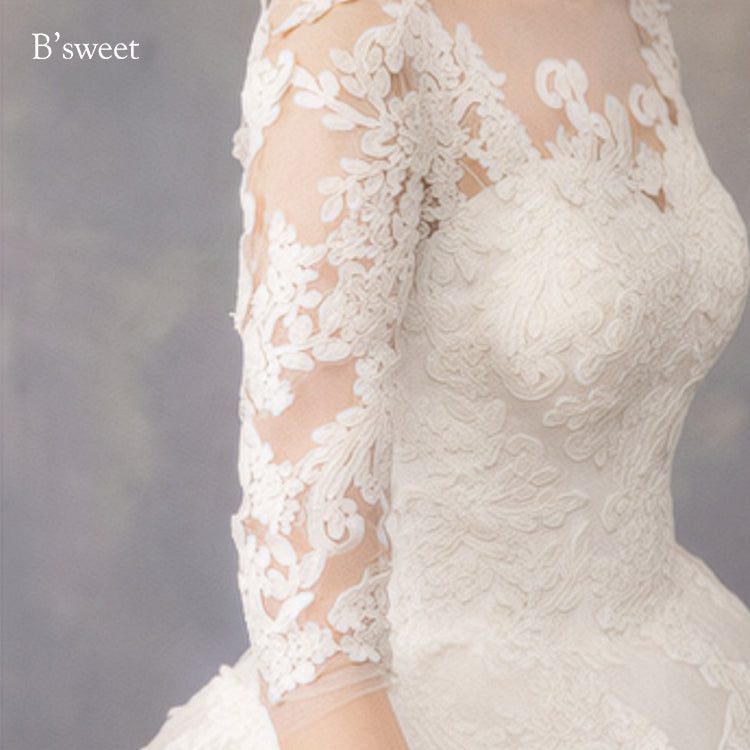 【wd363d】　刺繍デザインイリュージョンネックドレス　プリンセスライン