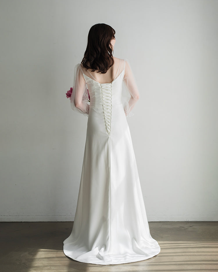 SL01【wd599ls】シアーロングスリーブハートカットボタンドレス　スレンダー