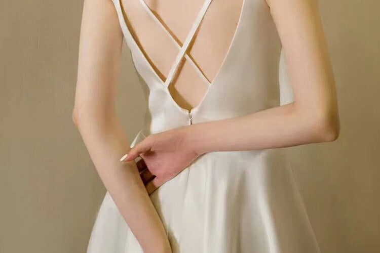 【wd630ls】ウェディングドレス キャミソールタイプ スレンダーライン