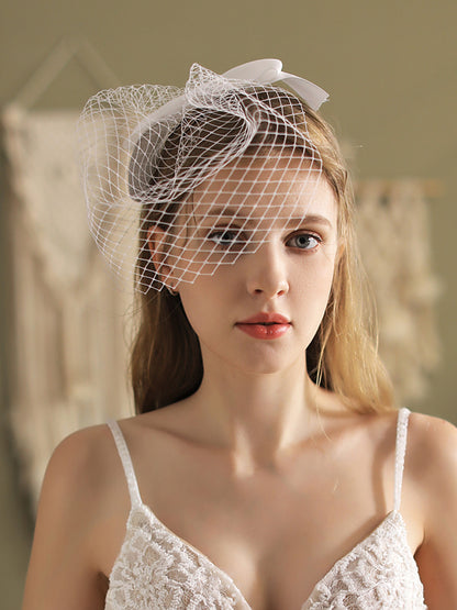 【ts184jd】【ミニベール・髪飾り】ウェディングベール ウエディングベール ショート Wedding Veil １層 金属コーム付き ヘアコサージュ 髪飾り レース デザインベール【ホワイト】