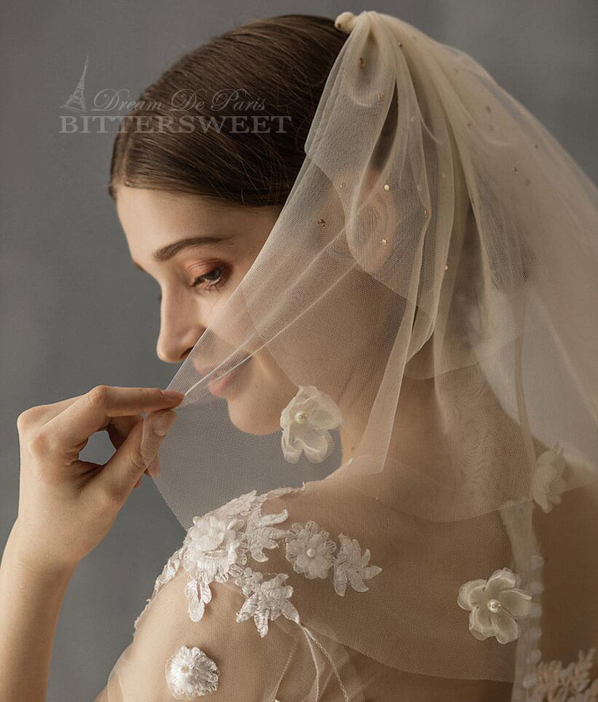 【ts93jd】ミニベール ベール 結婚式 ウェディングベール コーム付き ウエディングベール デザインベール レース シャンパンミニベール♪可愛さいっぱいで彩る☆彡【写真色(シャンパン)】